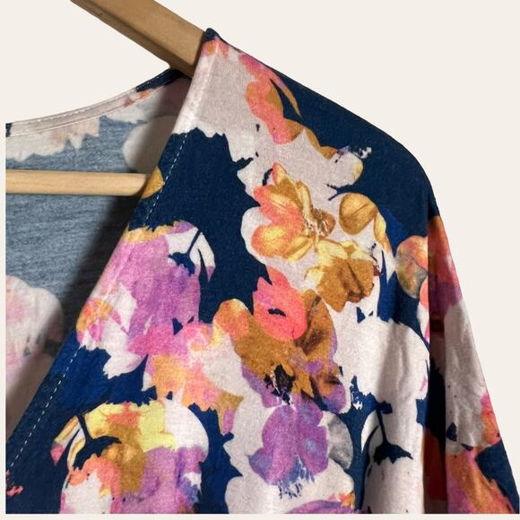 Yumi Kim Navy Blue Floral Print V-Neck Dolman Short Sleeve Romper Size XS - Picture 2 of 8